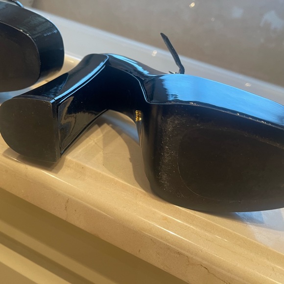 Stuart Weitzman black patent Sky High Mary Jane pump. Size 9. - Picture 8 of 13